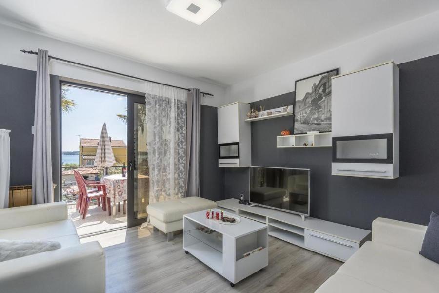 Apartment Zak Novigrad  Bagian luar foto